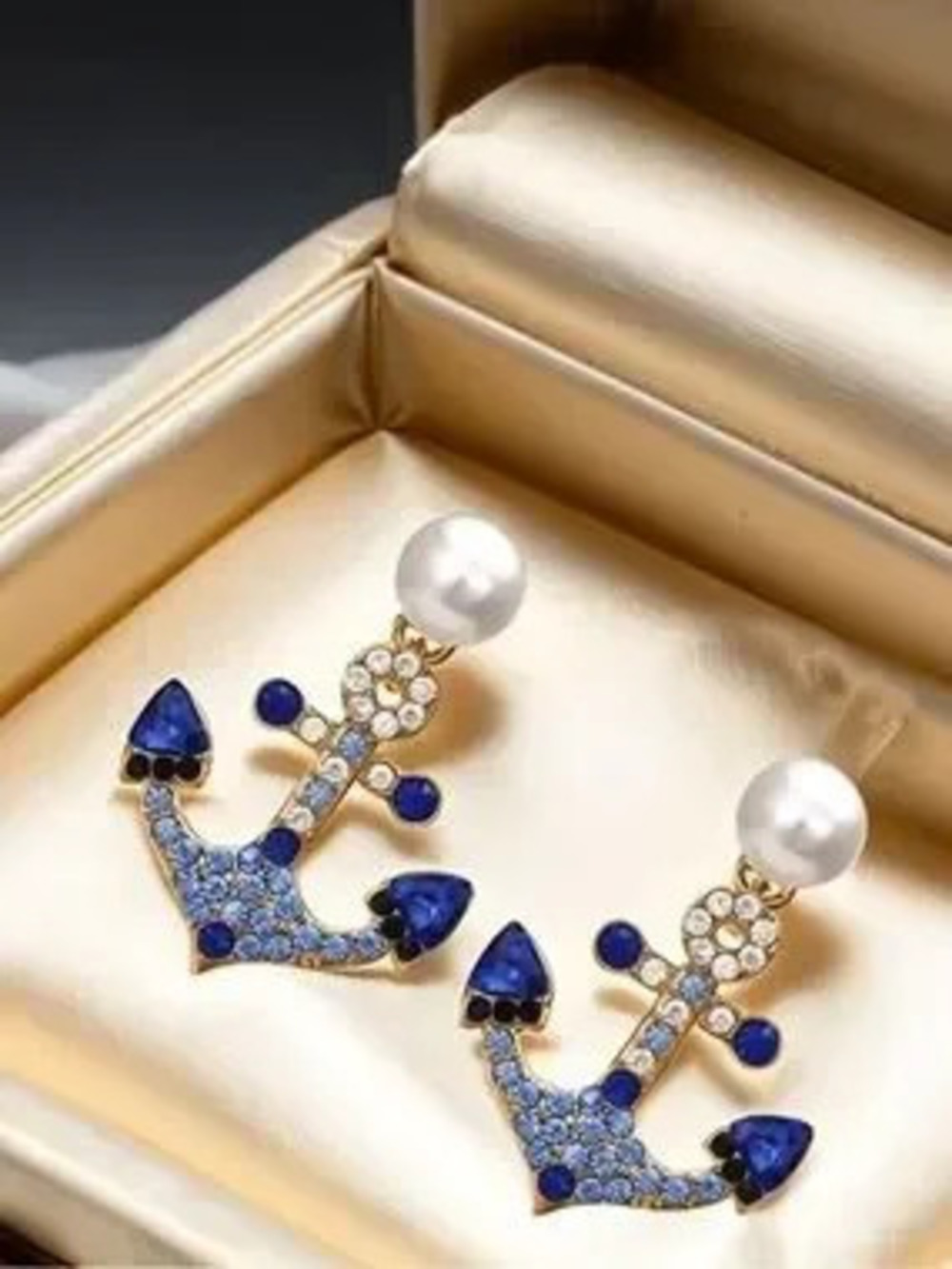 Monaco Riviera Anchor Pearl Earrings